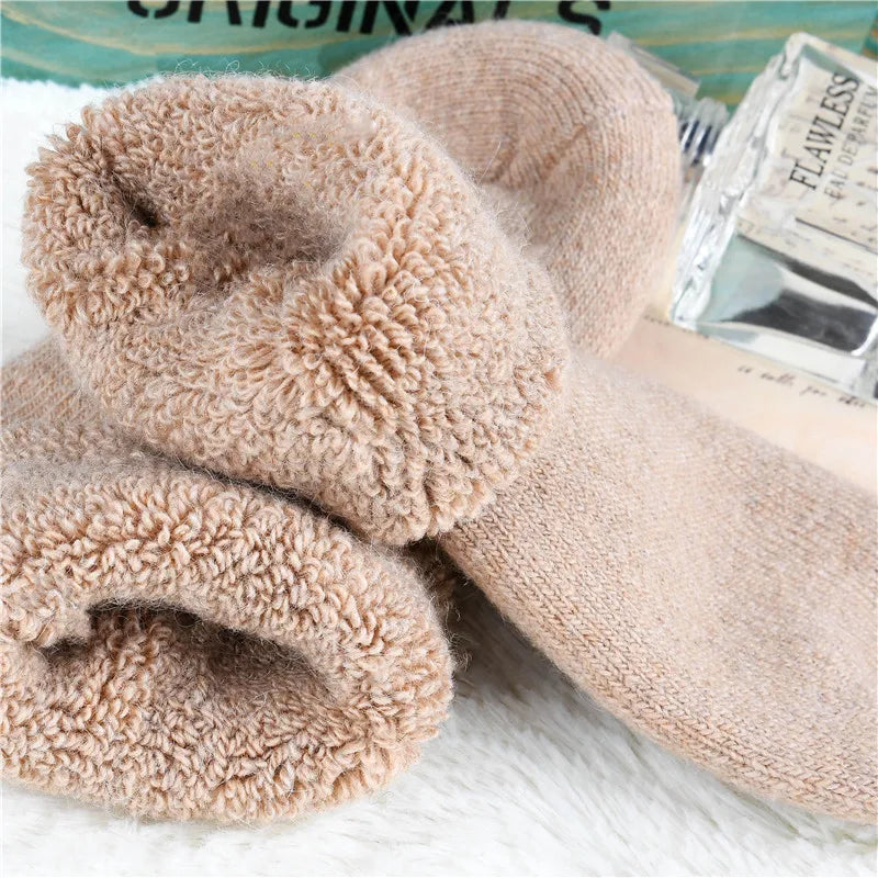 3 pairs 2025 winter new Thick wool socks women's winter tube terry socks solid color ladies super thick warm snow socks