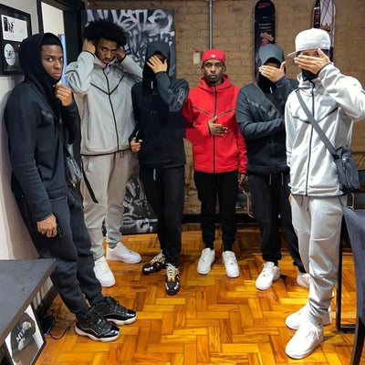 Men's New Spring and Autumn Sports Leisure Clothing Set Hooded Zipper Jacket With Small Leg Pants Loose Fit for Adults