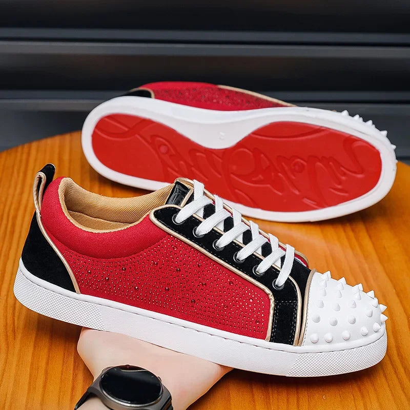 Fashion Men Casual Shoes Trend Rivet Crystal Punk Style Flat Skate Shoes Young Man Street Cool Loafers