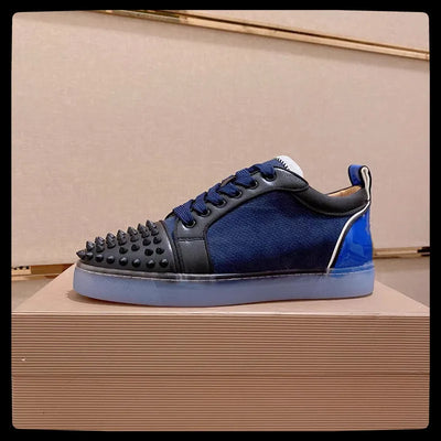 Fashionable Full Rivets Lace-Up Casual Sports Shoes Male Real Leather Mens Flat Sole Shallow Spikes Sneakers Zapatillas De Mujer