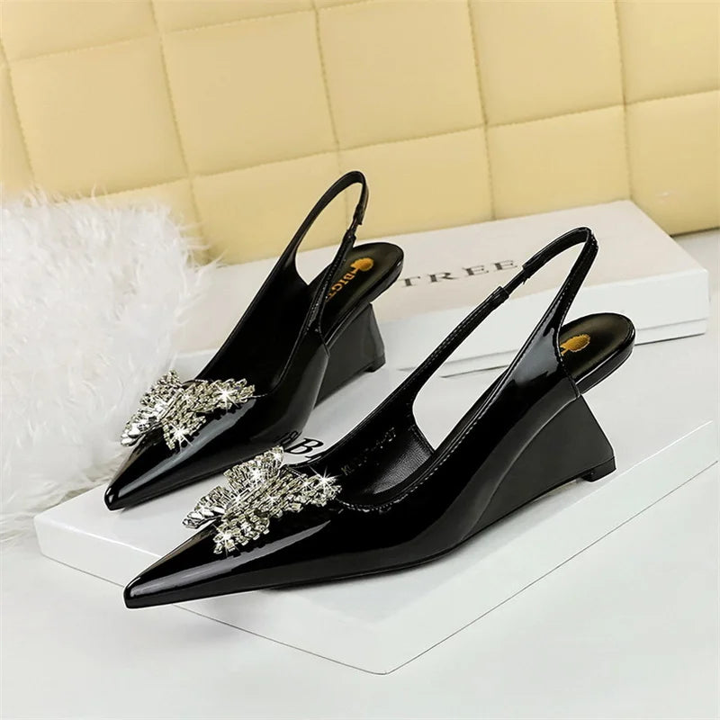 New Wedges Patent Leather Shallow Pointed Toe High Heels Sandals Hollow Back Straps Metal Crystal Bow Ladies Single Shoes