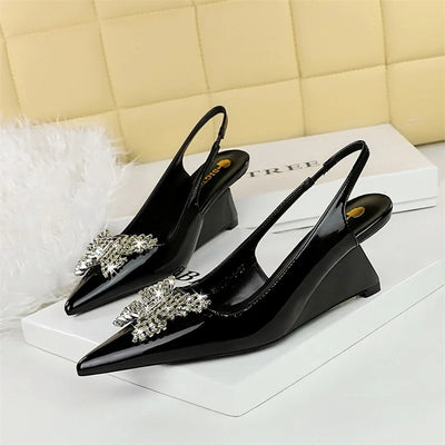 New Wedges Patent Leather Shallow Pointed Toe High Heels Sandals Hollow Back Straps Metal Crystal Bow Ladies Single Shoes