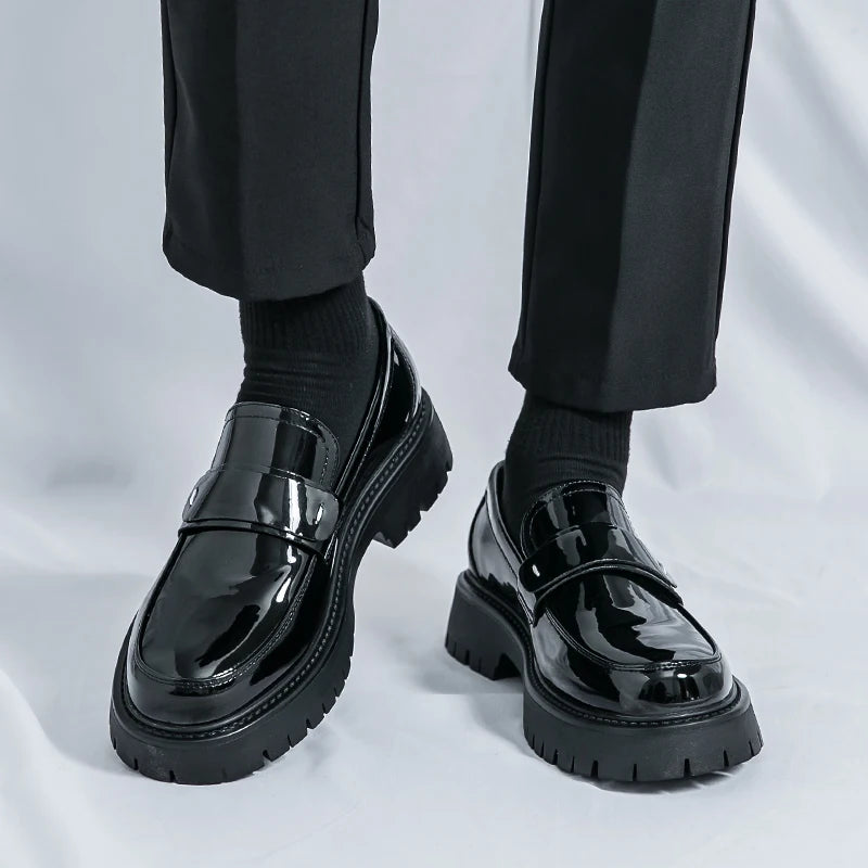 Fashion High-quality Loafers Men Round Head Shoes Business Formal Designer Leather Shoes Slip-on Thick Soled Party Wedding Shoes