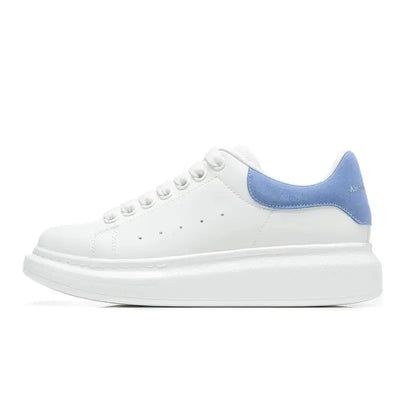 Hot selling small white shoes with high quality and thick soles, versatile sports and leisure board shoes, couple shoes
