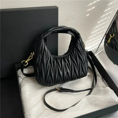 Fashion bag shoulder 2025 crossbody bag new cloud pleated armpit high-end crescent shaped handbag