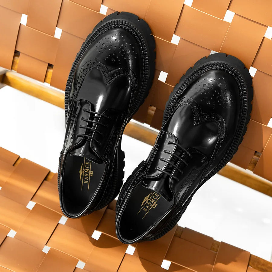 New Fashion Comfortable Black Genuine Leather Lace-Up Carved Pointed Toe Flat Man Casual Classic Dress Gentleman Shoes