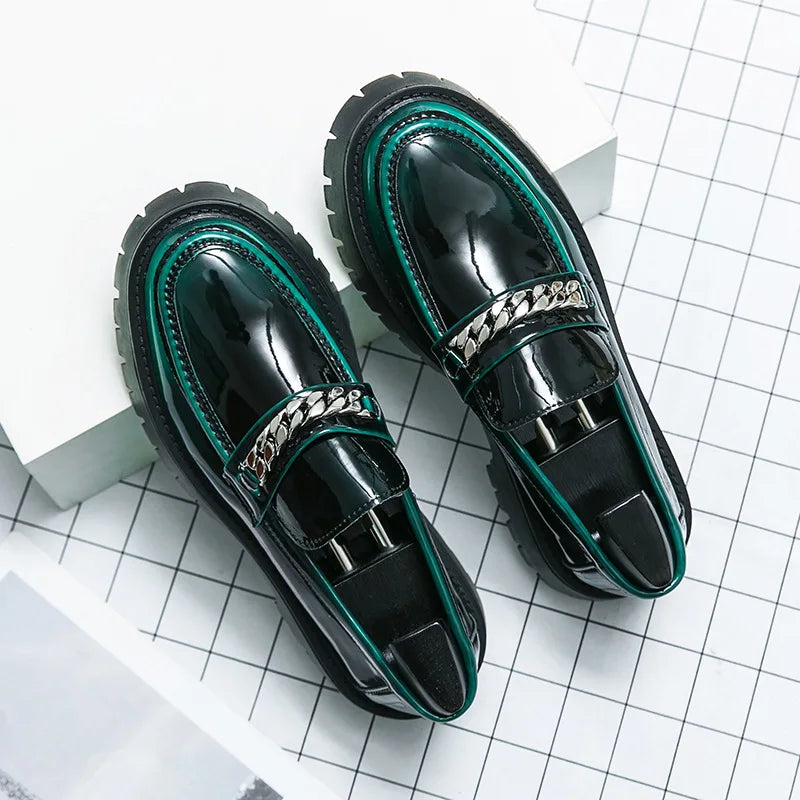 Men British Style Patent Leather Business Loafers Men Platform Casual Shoes Chain Design Men Oxfords Fashion Streetwear Footwear