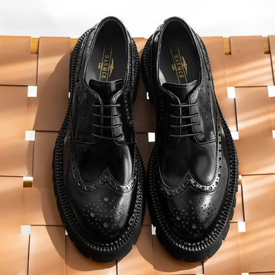 New Fashion Comfortable Black Genuine Leather Lace-Up Carved Pointed Toe Flat Man Casual Classic Dress Gentleman Shoes
