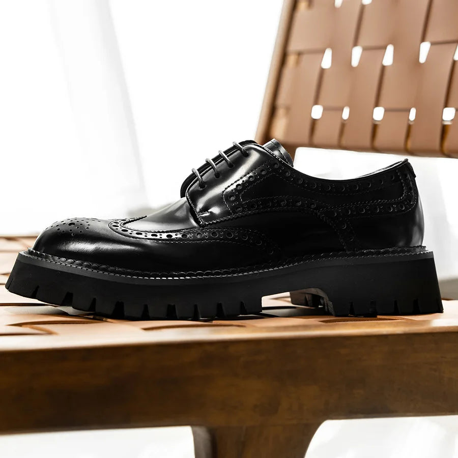 New Fashion Comfortable Black Genuine Leather Lace-Up Carved Pointed Toe Flat Man Casual Classic Dress Gentleman Shoes