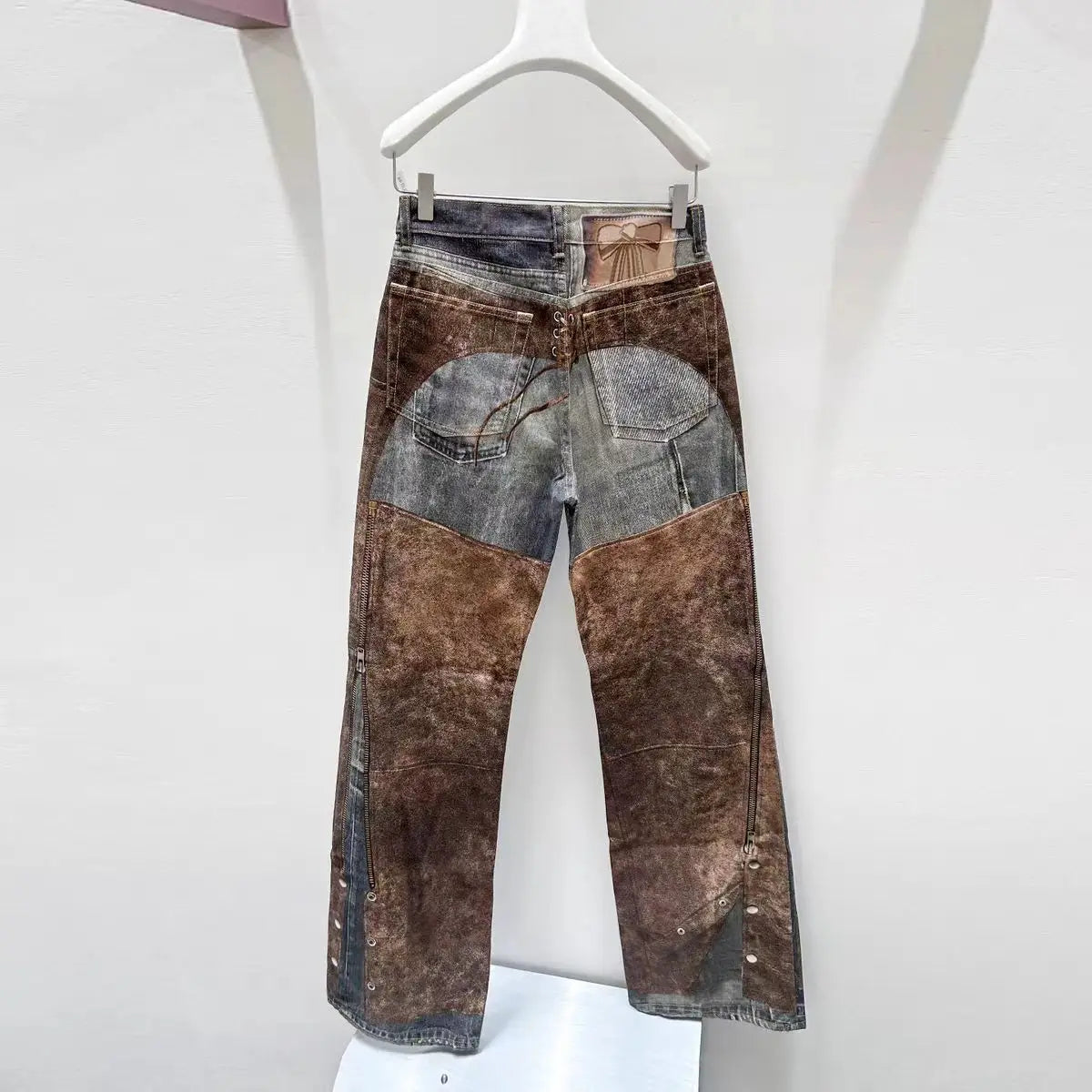 2025 autumn and winter new high-quality elegant women's clothing French retro printed high waisted wide leg denim pants