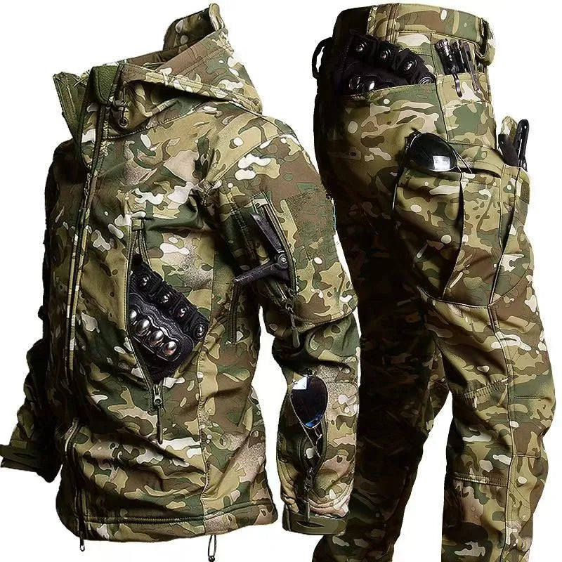 5XL 6XL Low Price Sale of Men's Outdoor New Soft Shell Waterproof and Cut Resistant Thick Wool Fleece Multi Pocket Tactical Set