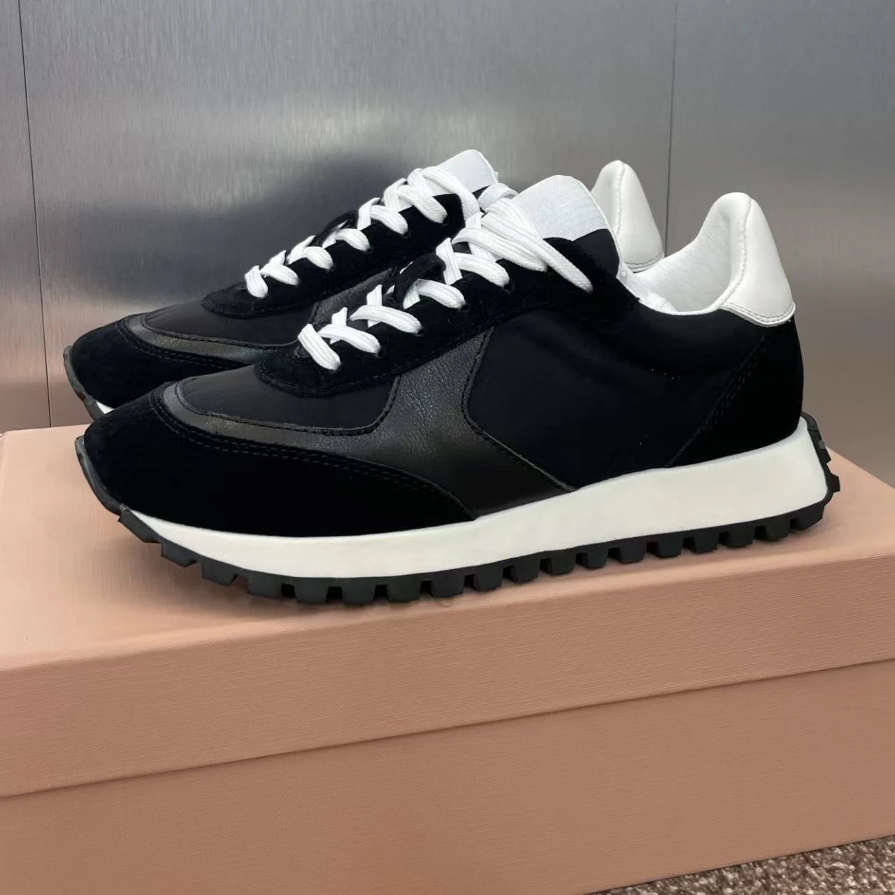 2025 New Arrival Spring Real Leather Round-Toe Thick Sole Lace-Up Casual Shoes Sewing Tennis Shoes Sneakers Shoes Bota Feminina