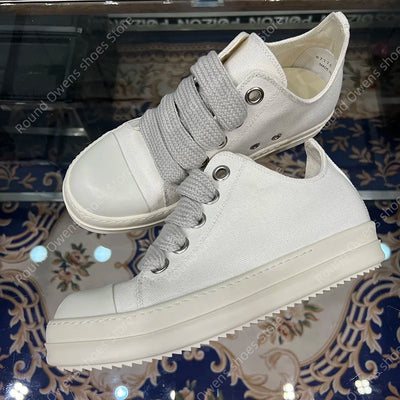 Casual Shoes Men Canvas Beige Low Top Brand Jumbo Lace Up Ro Thick Sole Luxury Designer Trainers Women Street Flat Sneakers