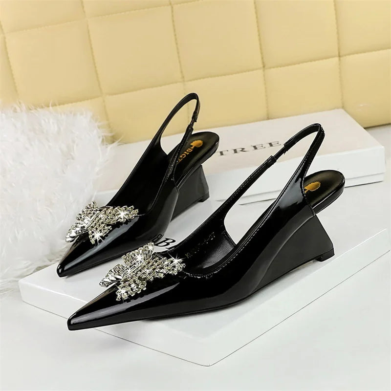 New Wedges Patent Leather Shallow Pointed Toe High Heels Sandals Hollow Back Straps Metal Crystal Bow Ladies Single Shoes
