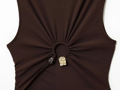 DEEABAE Autumn new women's fashion temperament pleated design with back slit round neck sleeveless MIDI dress