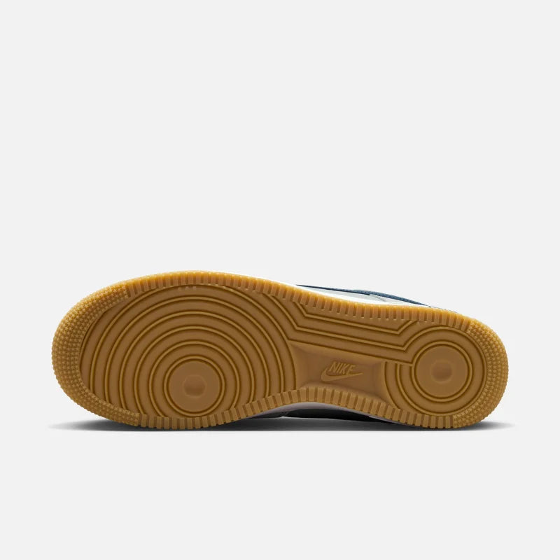 NIKE AIR FORCE 1 '07 LV8 Men's and Women's Air Force No. 1 sneaker
