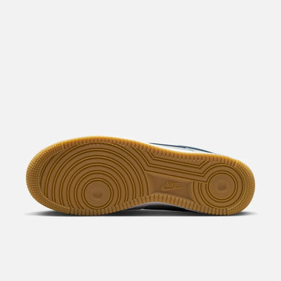 NIKE AIR FORCE 1 '07 LV8 Men's and Women's Air Force No. 1 sneaker